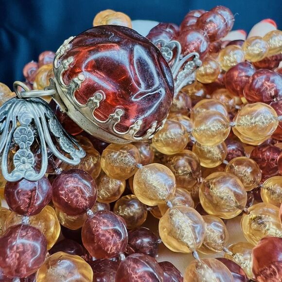 Vintage Chunky Amber Yellow Lucite Multi Strand Beaded Necklace Dome Box Clasp - Picture 11 of 16